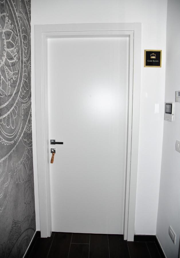 Gl Rooms And Apartments Бари Екстериор снимка