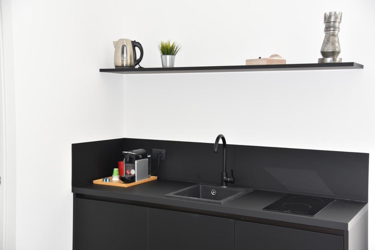 Gl Rooms And Apartments Бари Екстериор снимка