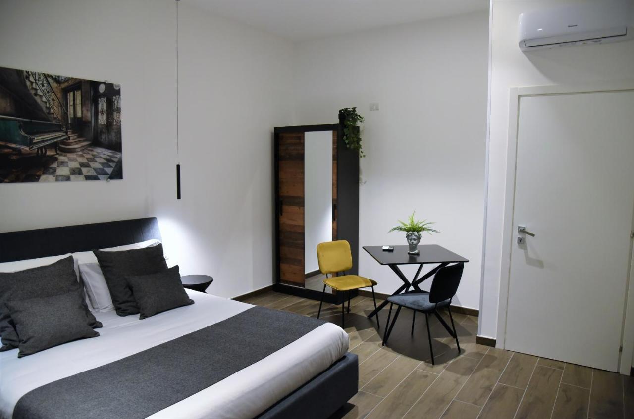 Gl Rooms And Apartments Бари Екстериор снимка