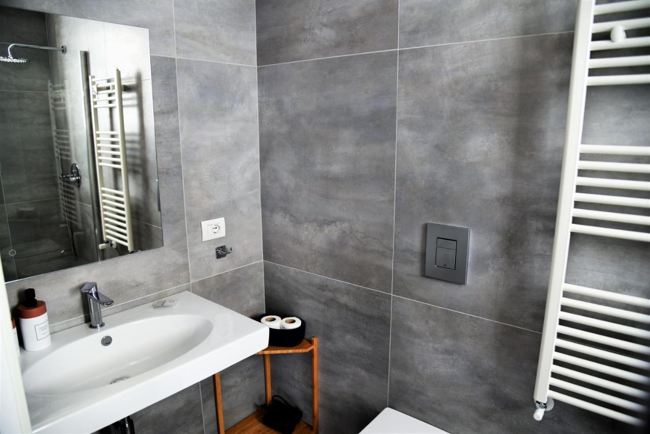 Gl Rooms And Apartments Бари Екстериор снимка