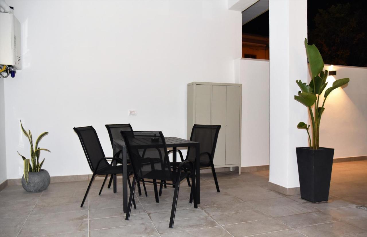 Gl Rooms And Apartments Бари Екстериор снимка