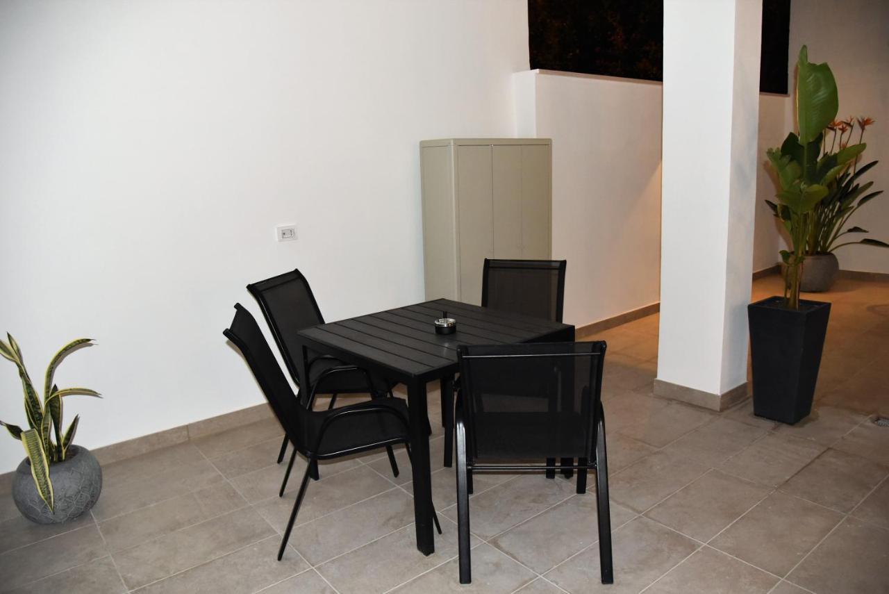 Gl Rooms And Apartments Бари Екстериор снимка